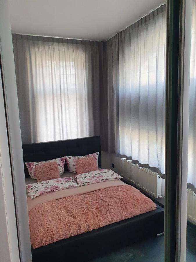 Apartament Sto Metrow Od Morza Swinemünde Exterior foto