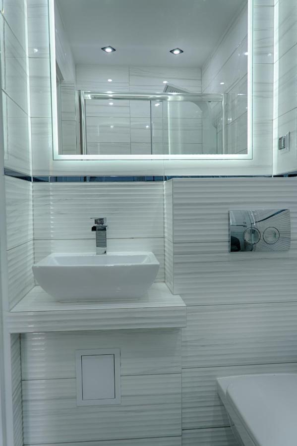 Apartament Sto Metrow Od Morza Swinemünde Exterior foto